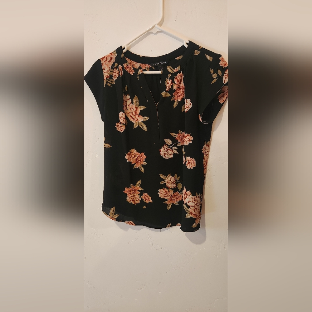 Hawthorn floral print shirt size small